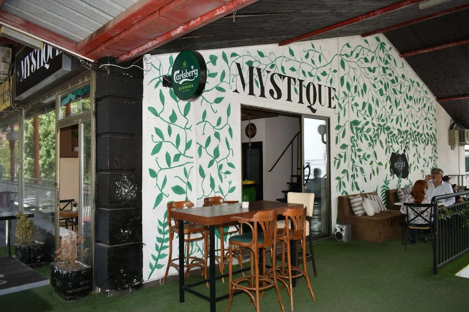 Mystique – Shisha & Cocktail Bar - 3