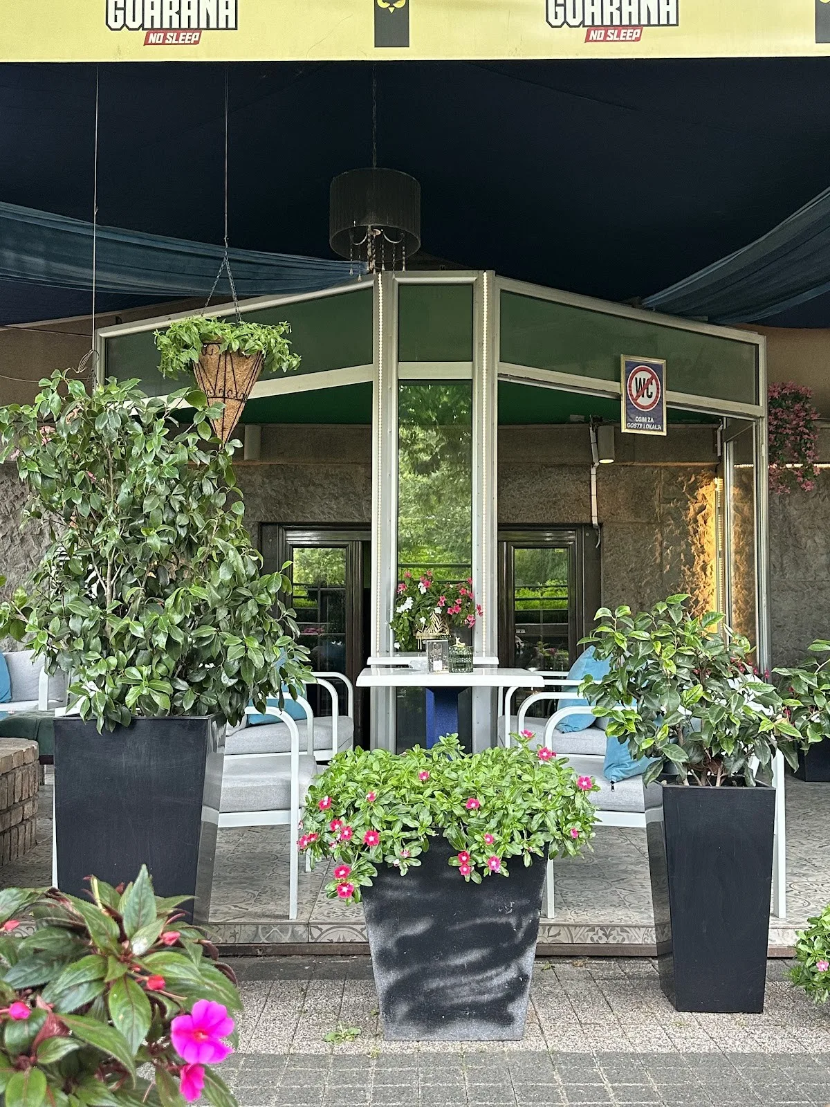 Shisha Lounge Bona Fides - 5
