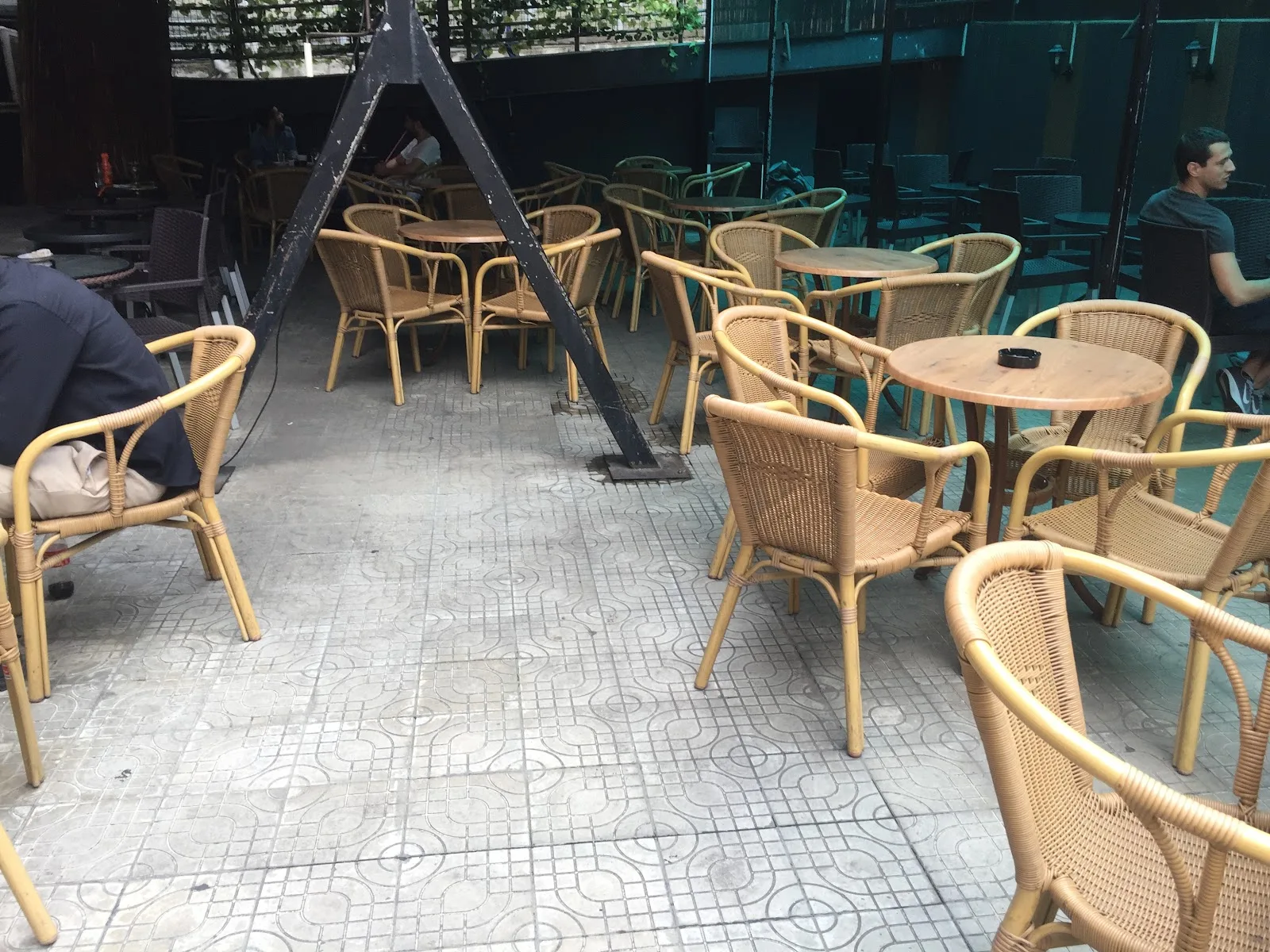 Divan Nargila Caffe