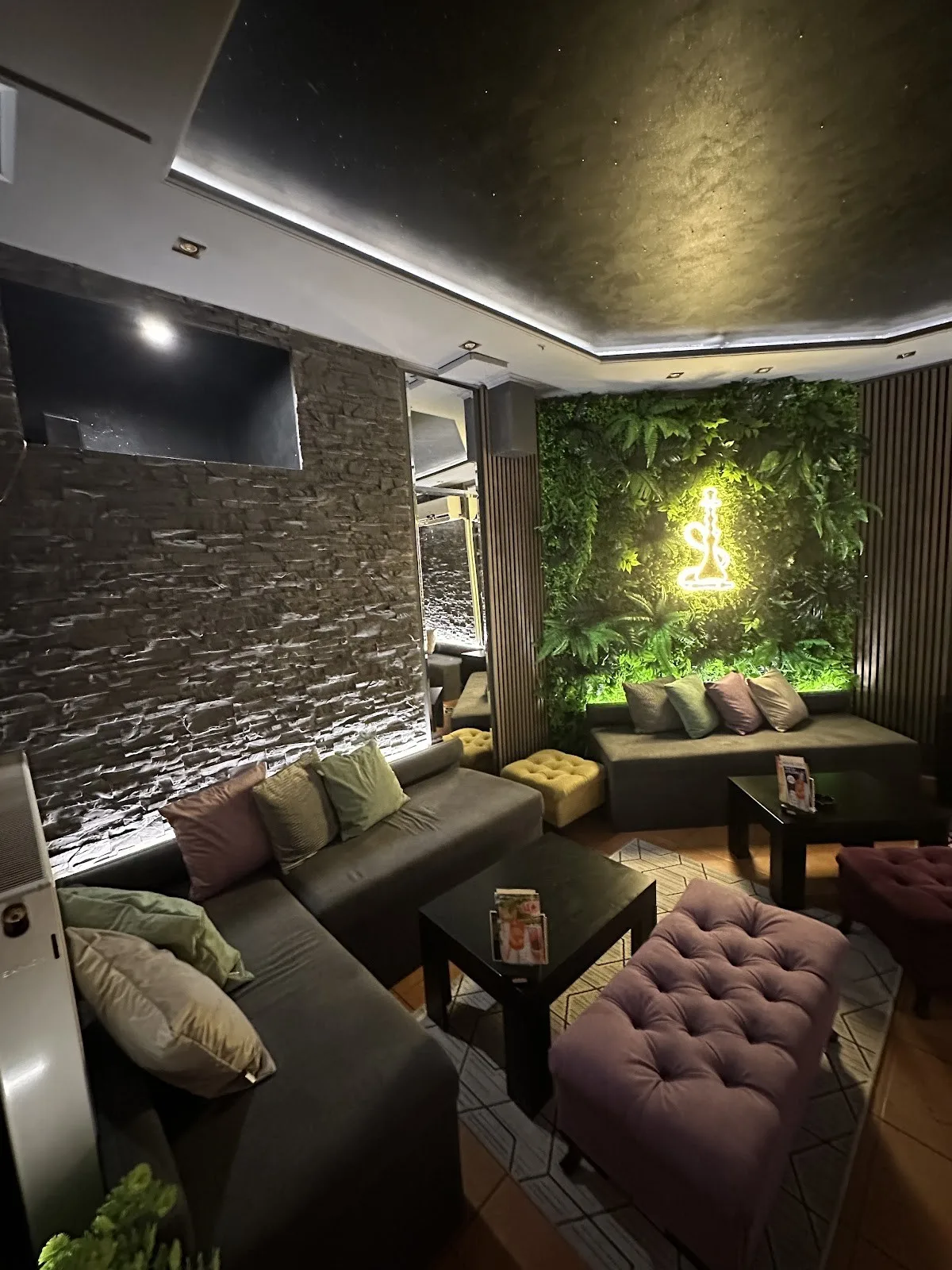 Holy Pipe – Hookah Lounge & Coffee - 3