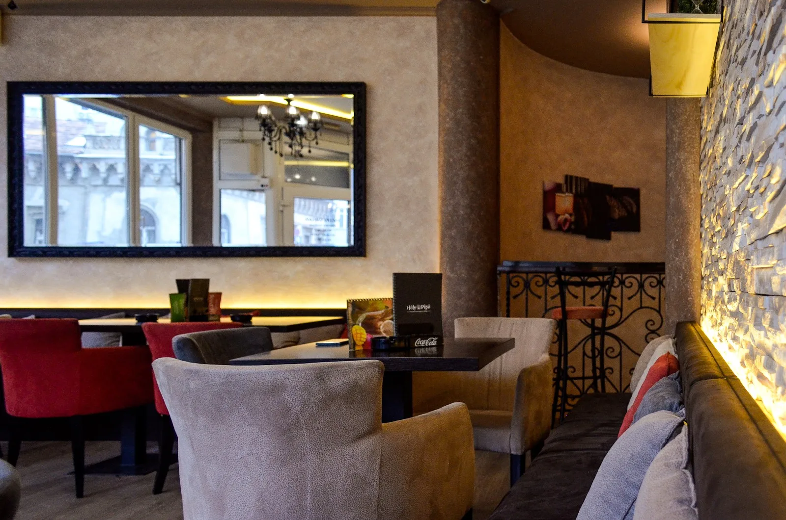 Holy Pipe – Hookah Lounge & Coffee - 1