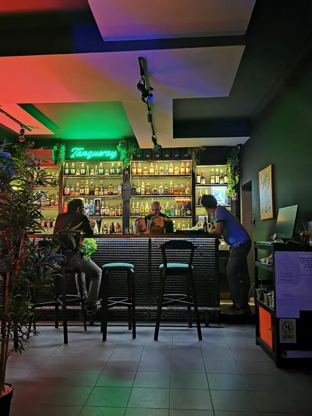 Detroit Bar