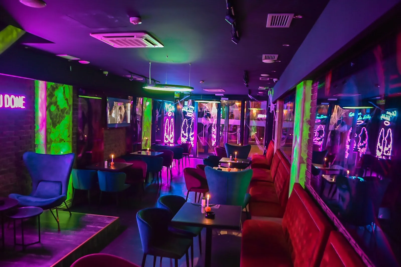 Cyberpunk Lounge Bar - 1