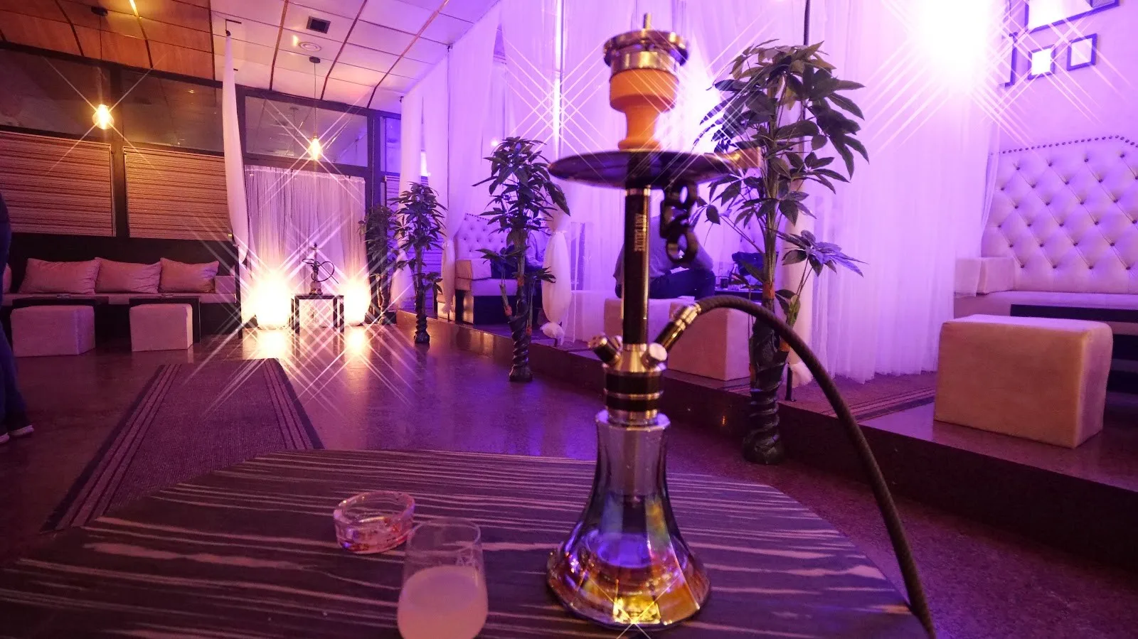Shisha Selfie Lounge - 2