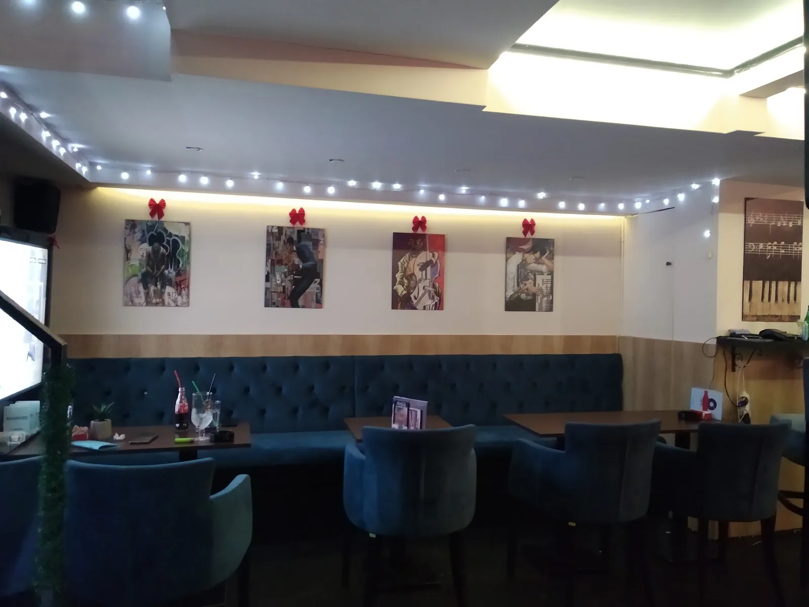 La Musica Cafe Bar - 2